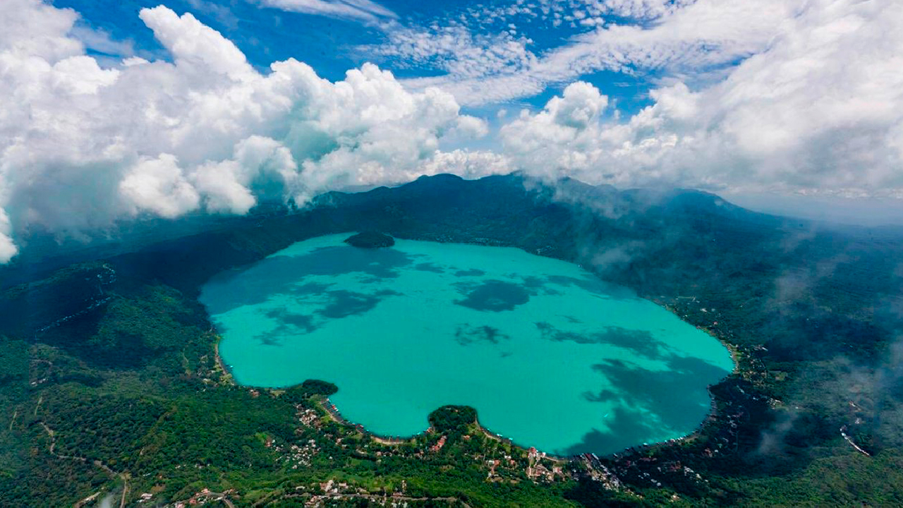 The Coatepeque Lake